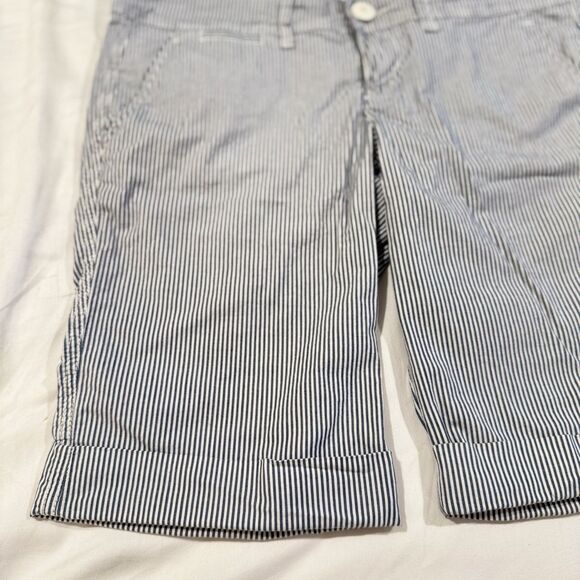 Vintage Y2K Abercrombie & Fitch Blue Wht Stripe Bermuda Shorts Womens 2 Nautical - Picture 7 of 16
